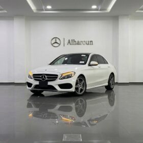 329HP Biturbo V6: 2015 Mercedes C400 AWD