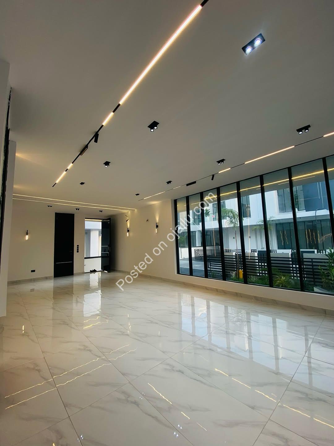 Elegant 5-Bedroom Haven in Prestigious Chevron