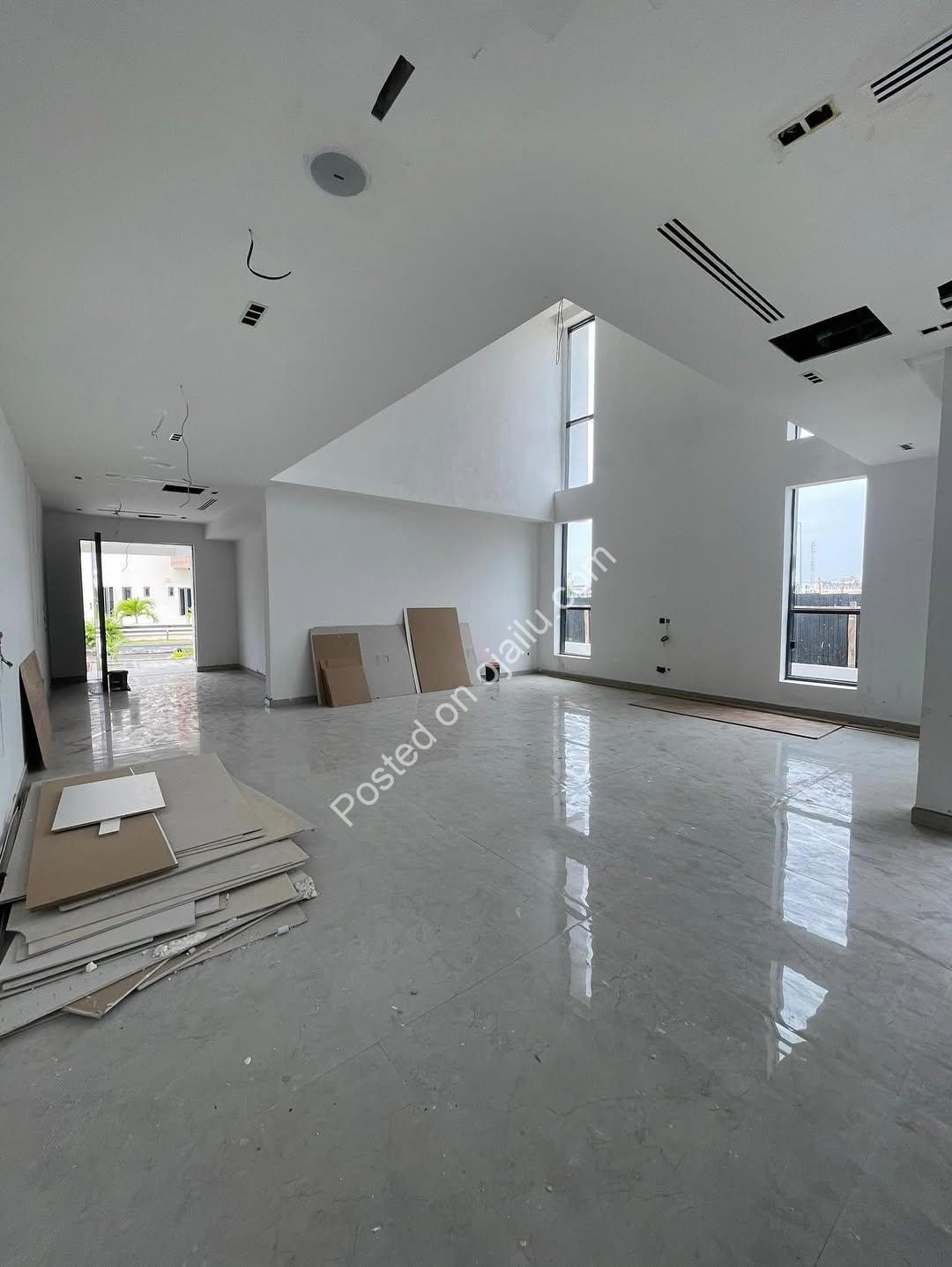 5-Bed Semi-Detached Duplex with Cinema, Gym & Pool in Ikate Lekki