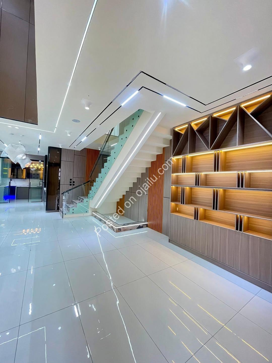 Orchid’s Finest: 5-Bedroom Estate with Pool & BQ