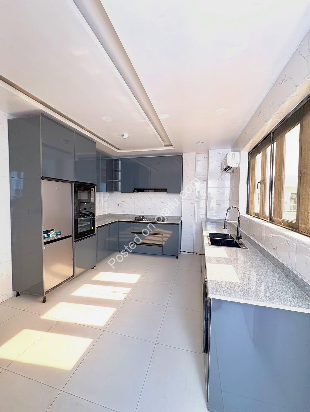 Elevator to Elegance: Ikate’s Premier 3-Bedroom Haven