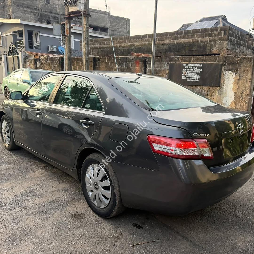 Own a 2011 Toyota Camry LE: Duty Paid
