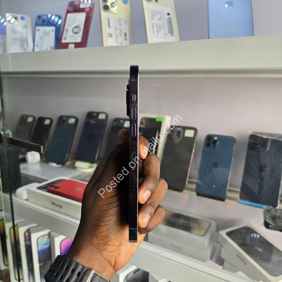 Stunning Purple iPhone 14 Pro Max 256GB – 87% Battery, Free Gifts!