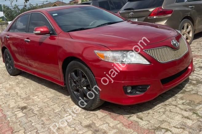 2008 Toyota Camry Sport: Zero Repairs Needed, Drive Away Today!