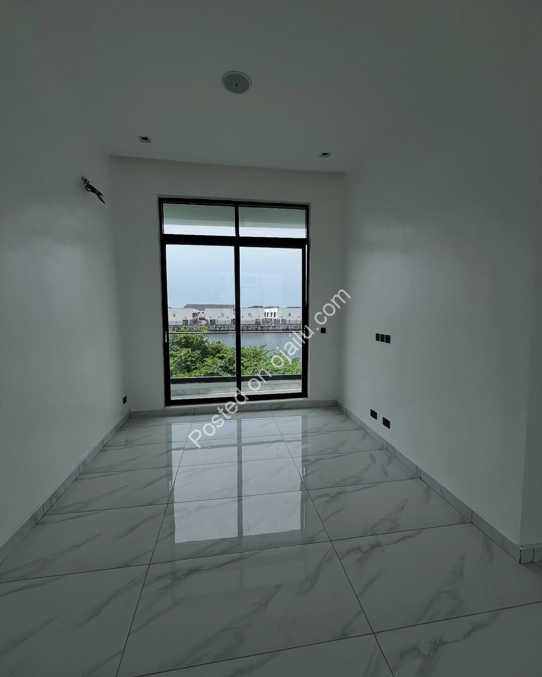 Lekki’s Ultimate 5-Bedroom Haven with Pool & BQ