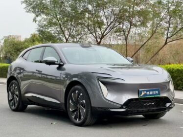 2025 Avatr 07: Futuristic Luxury SUV