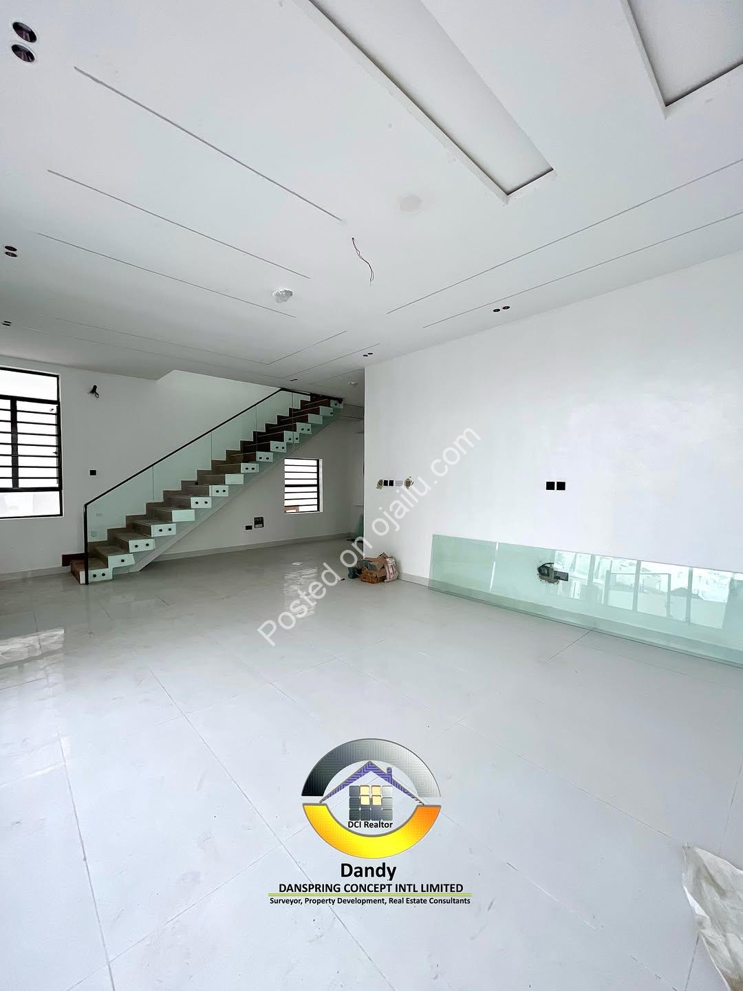 Lekki’s New 5-Bedroom Oasis with Pool & Luxury Finishes