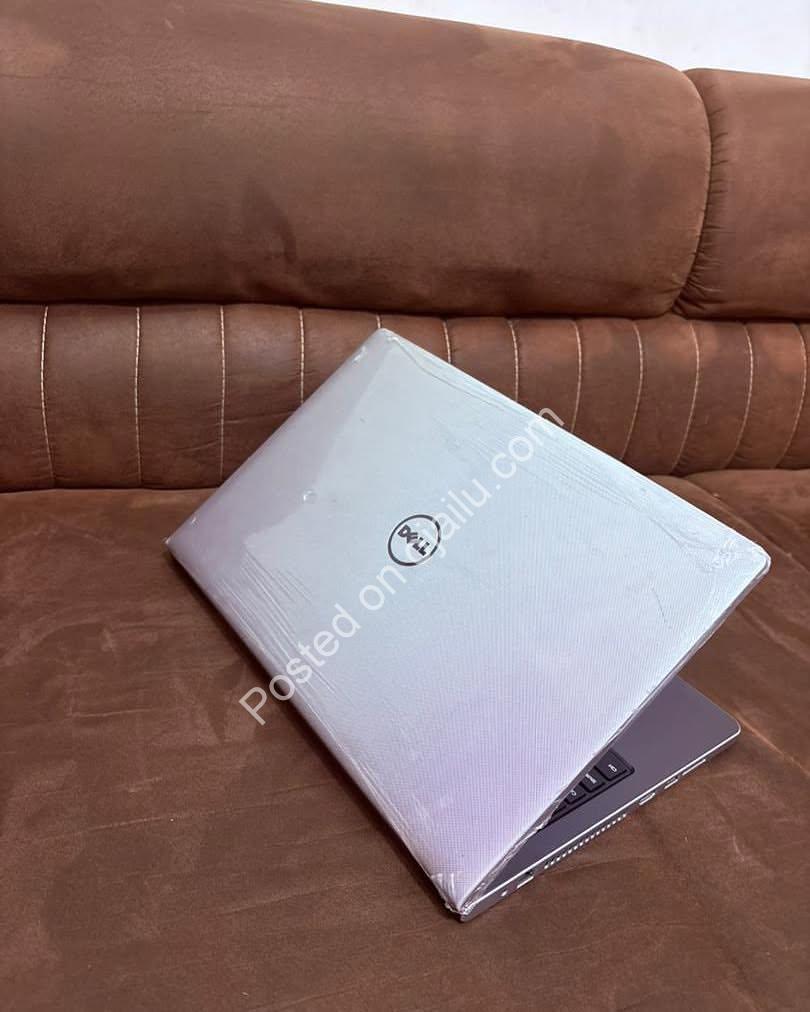 Unlock Your World: Dell 15″ Touchscreen Laptop with Face ID