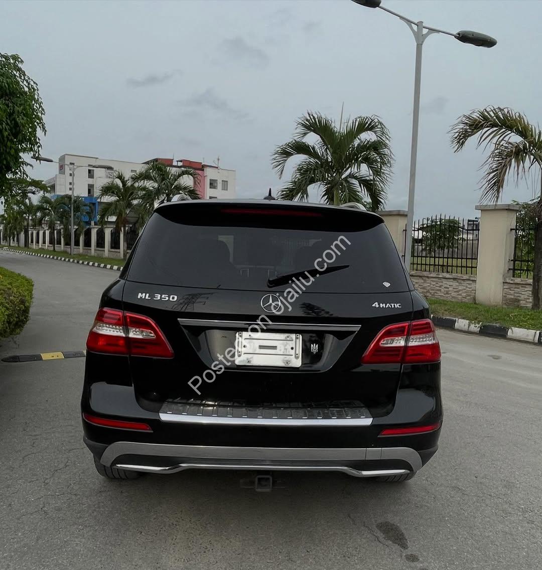 Luxury SUV at 22M: 2013 ML350 4Matic