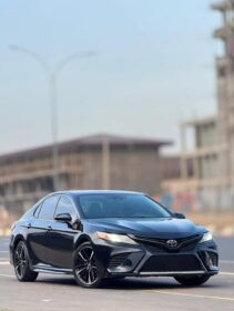 2020 Toyota Camry XSE: Luxury & Power