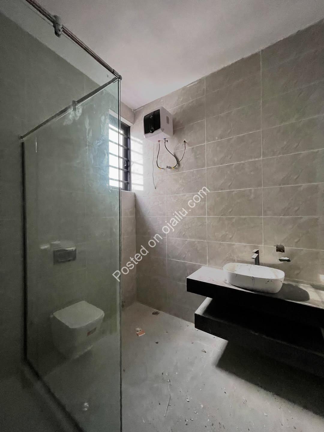 Stunning 5-Bed Ikota Villa: Your Dream Lagos Lifestyle Awaits