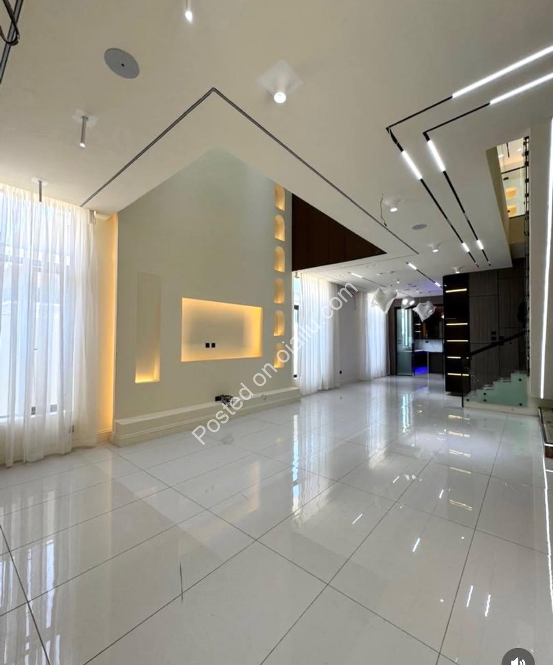 Lekki’s Ultimate 5-Bedroom Oasis with Pool & Cinema