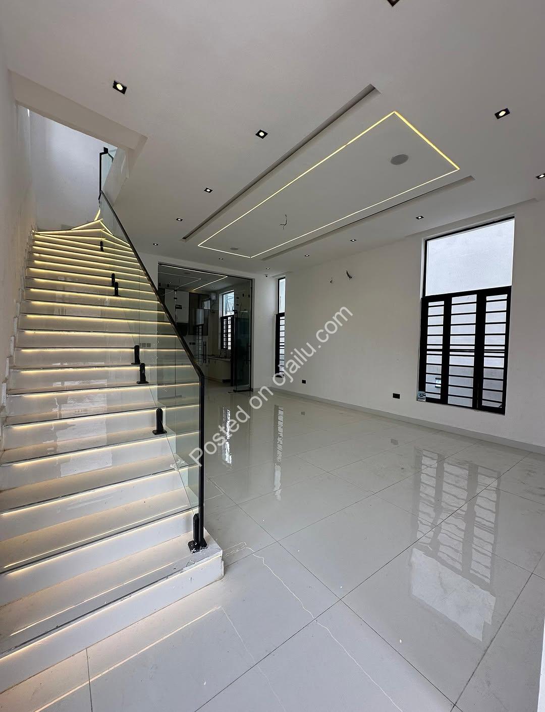 Modern 4-Bed Duplex: Secure, Automated Lekki Living