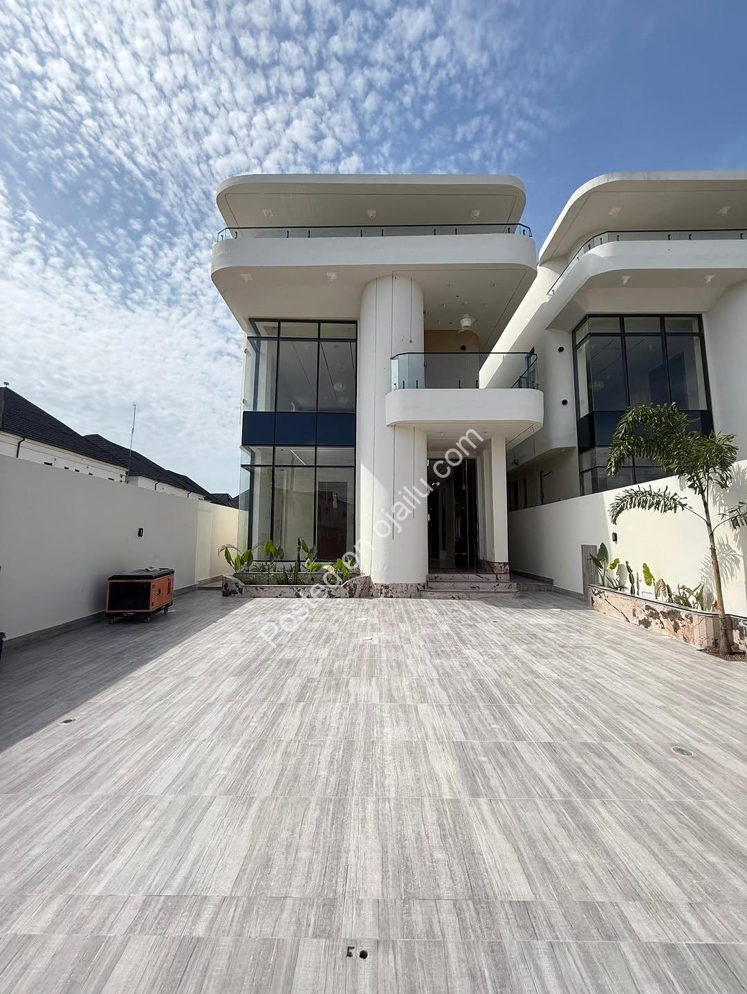 Lekki’s Ultimate Smart Home with Resort-Style Pool