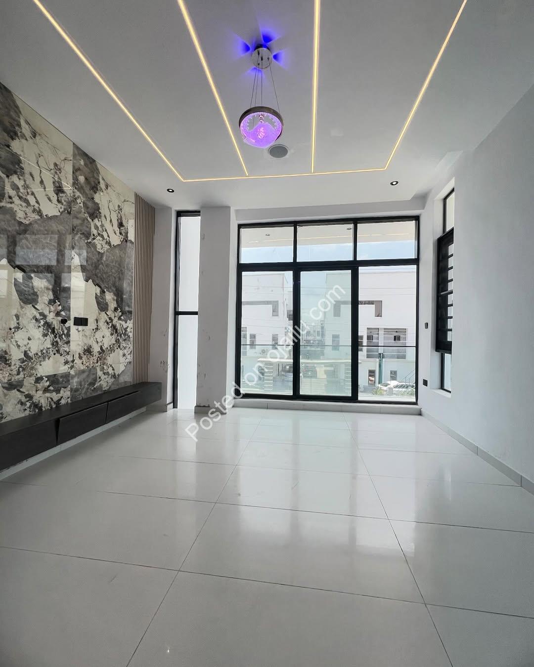 Lekki’s Finest: 4-Bedroom Duplex with BQ in Secure Estate