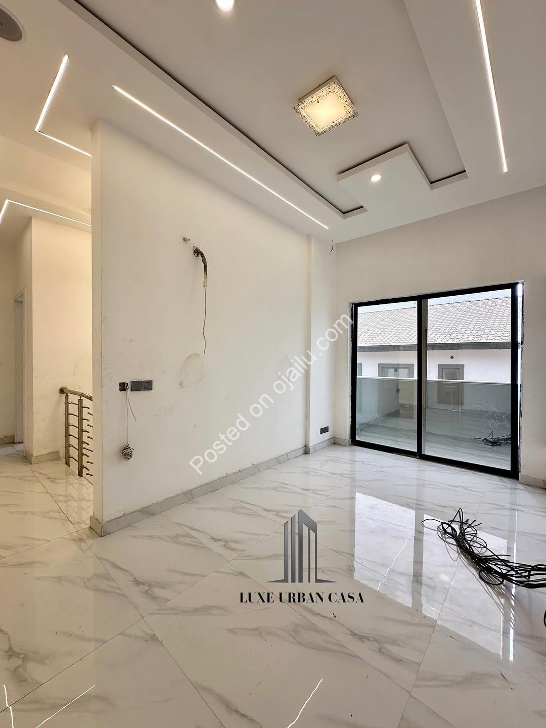 Chevron’s Premier 4-Bedroom Haven with Luxury Amenities