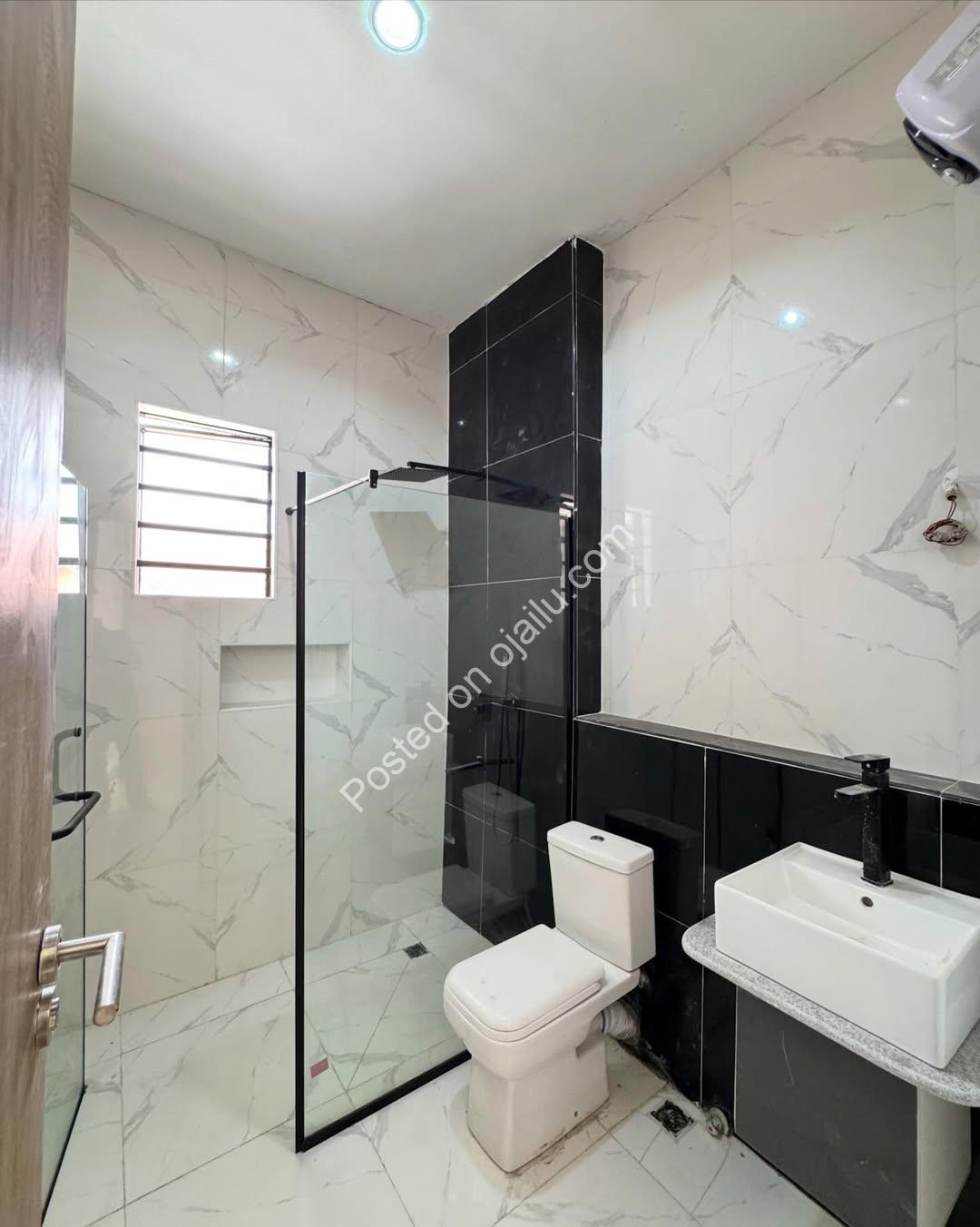 Stunning 4-Bed Terrace Duplex in Prime Ikota