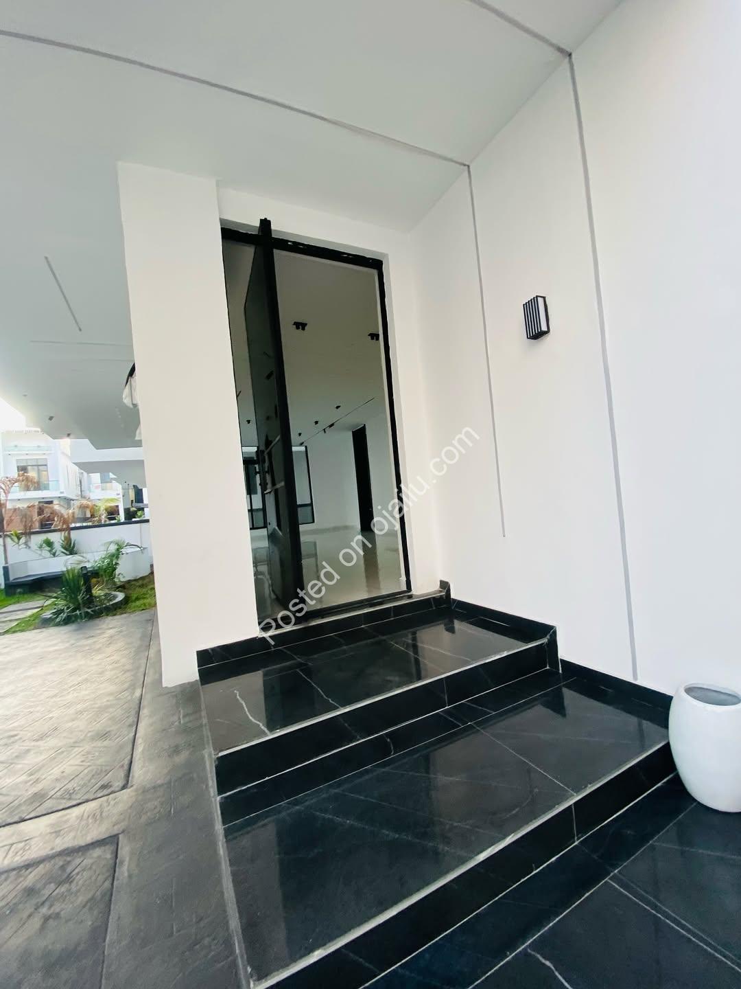 Elegant 5-Bedroom Haven in Prestigious Chevron