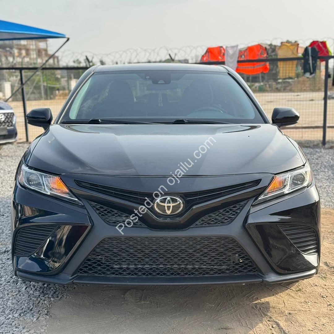 2019 Toyota Camry SE: ₦26M Full Papers