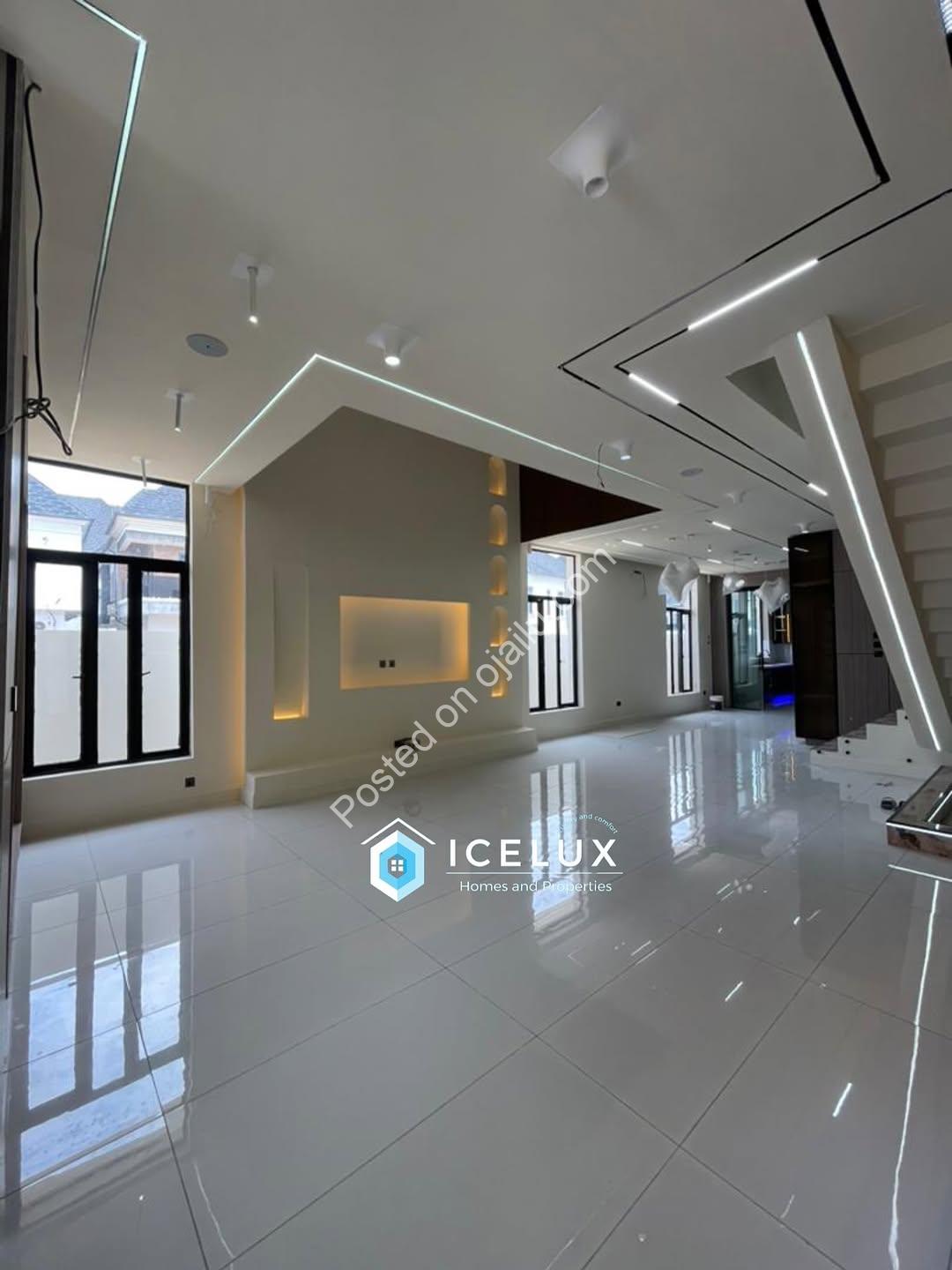 Orchid Lekki’s Ultimate 5-Bedroom Haven with Pool