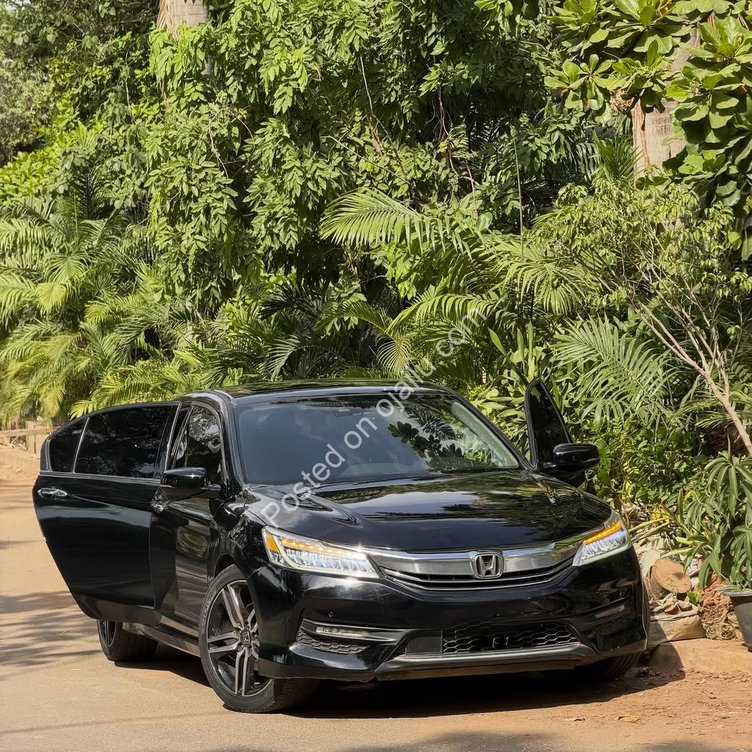 Barely Driven Honda Accord Touring: Pristine 2017, Duty Paid
