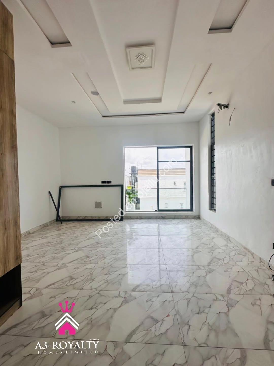 Move-In Ready 4-Bed Duplex in Gated Lekki Estate