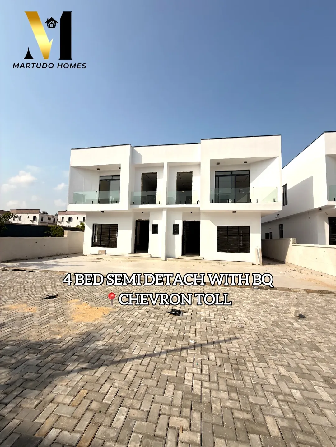 Dream Home Alert: 4BED Ensuite Paradise in Chevron Toll