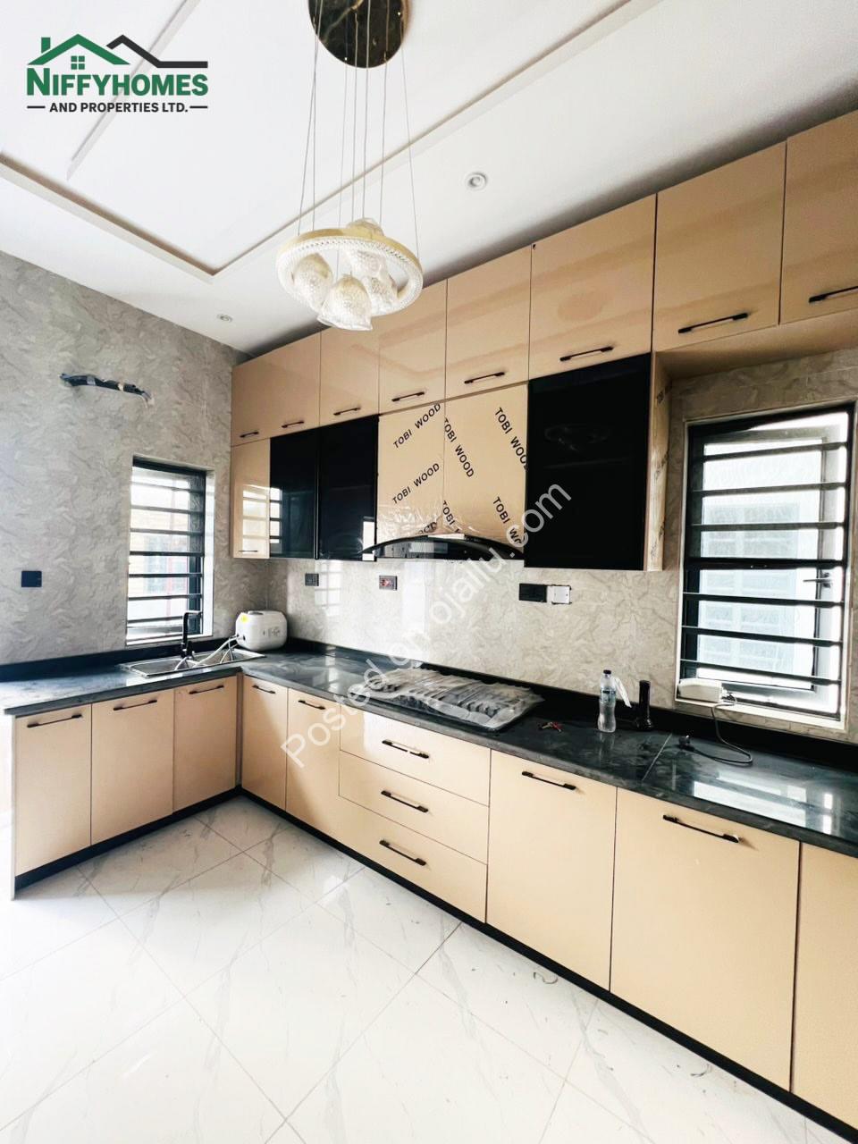 Exquisite 4-Bedroom Duplex with BQ in Prime Ikota