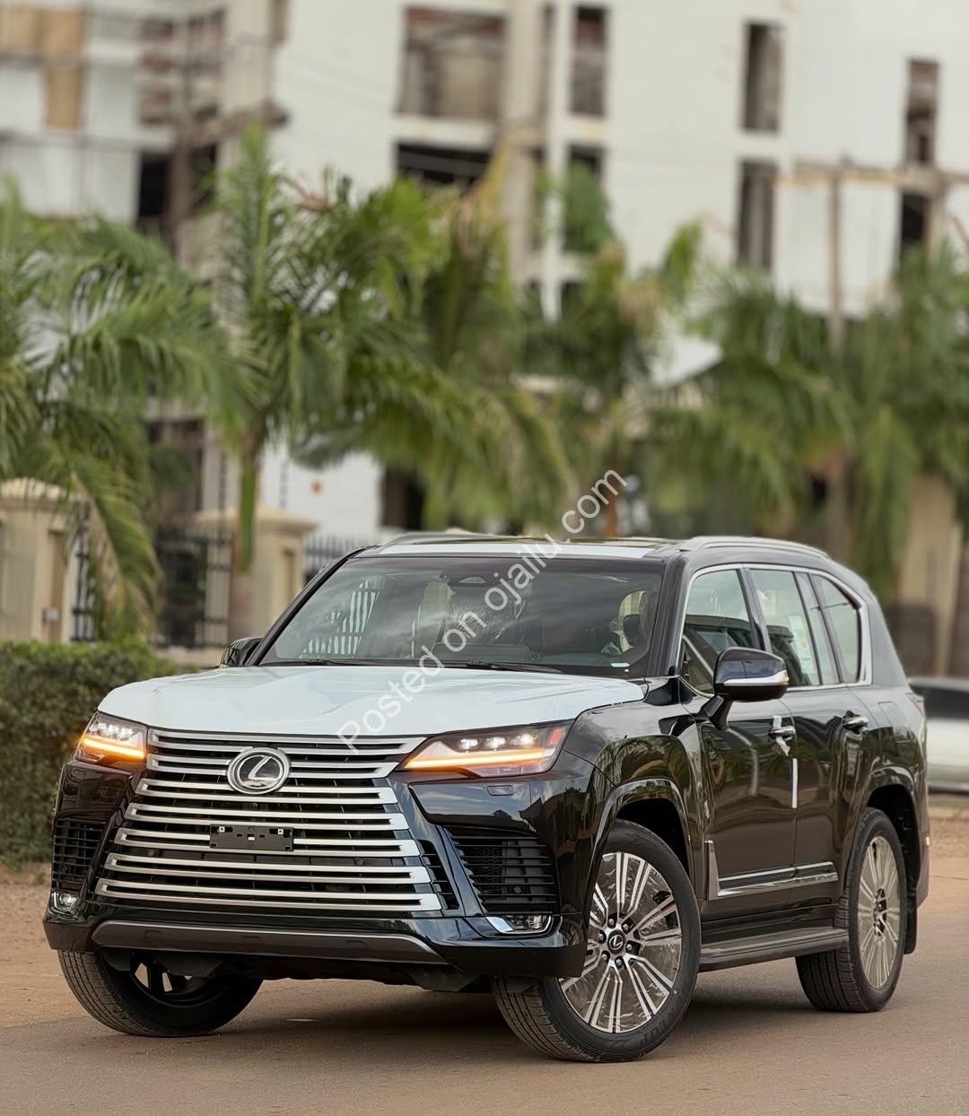2026 Lexus LX 700h: Hybrid Power, VIP Luxury