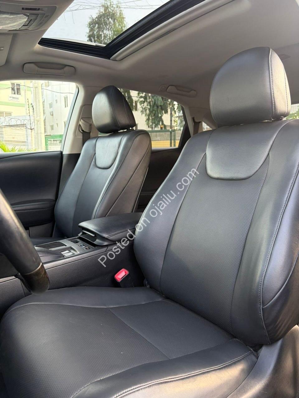 “Accident-Free 2013 Lexus RX350: Pure Luxury Awaits”