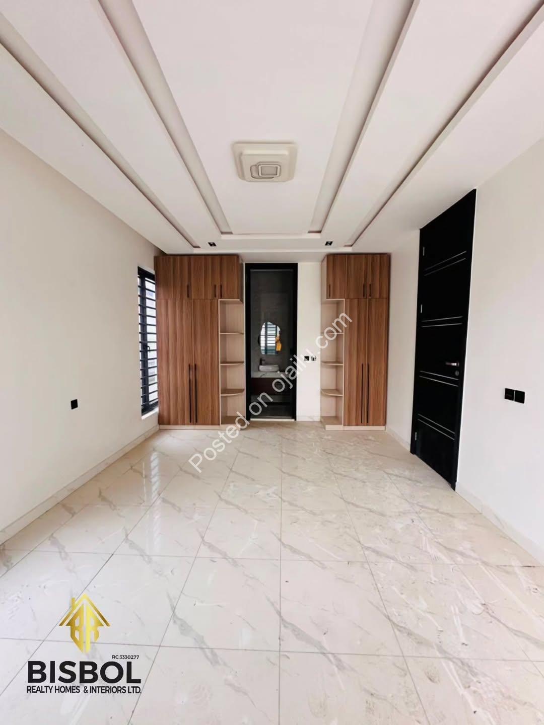 Move-In Ready 5BR Dream Home in Lekki