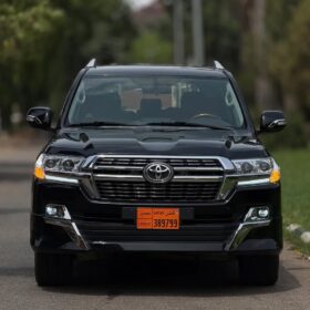 The SUV That Never Stops – 2012 Land Cruiser