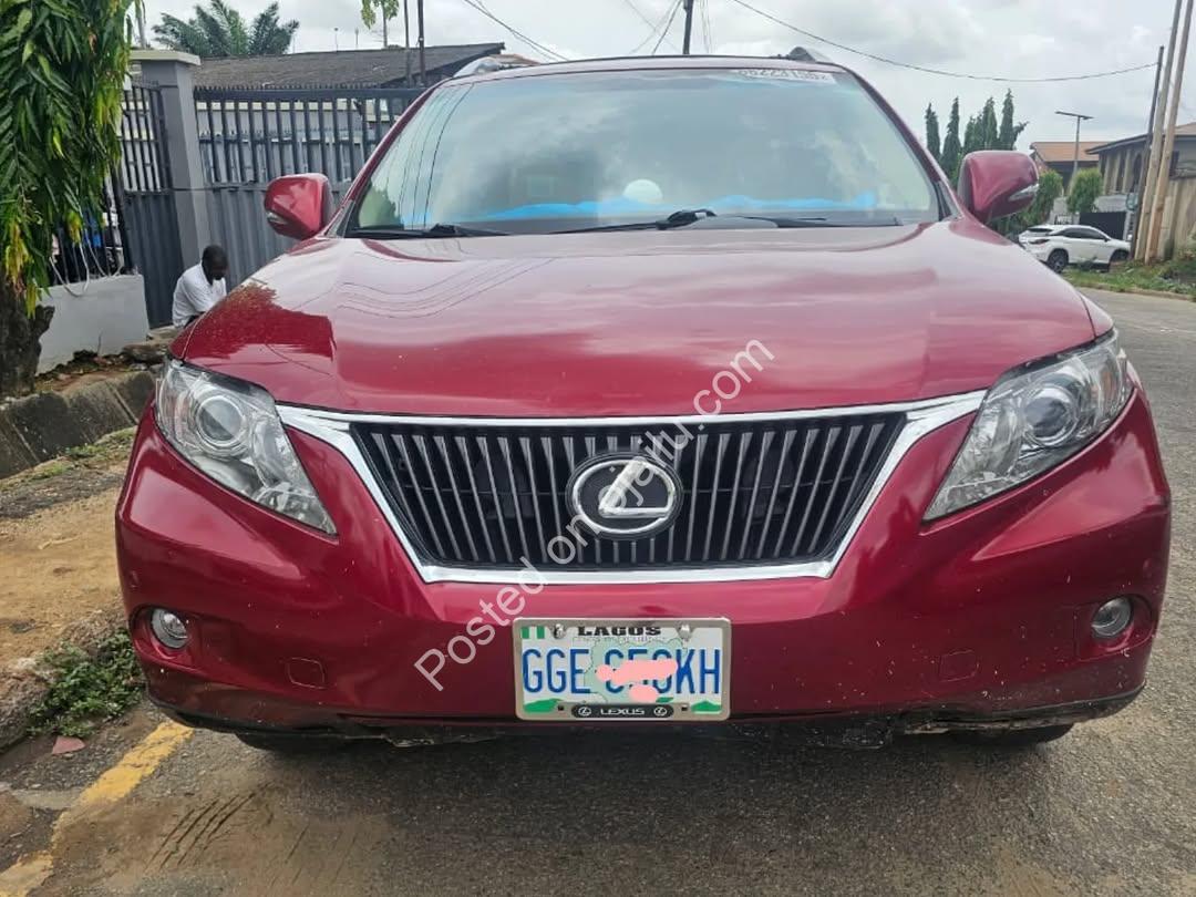 Experience Luxury: 2011 Lexus RX350 Fully Loaded