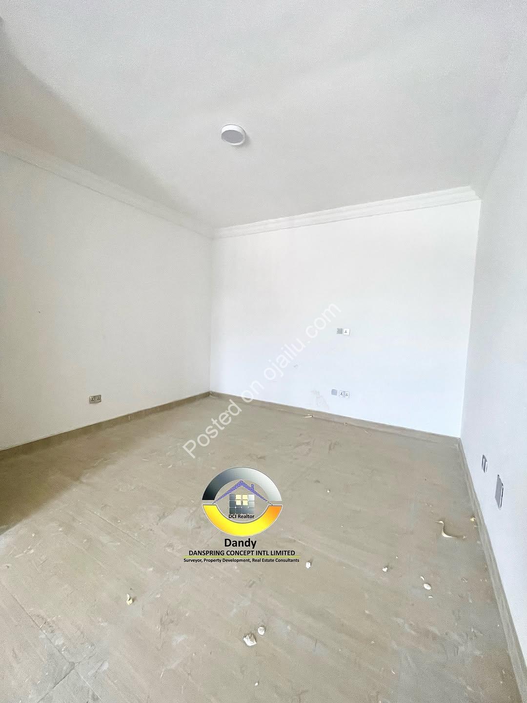 Lekki Phase 1 Maisonettes & Penthouse: 24/7 Power & Security