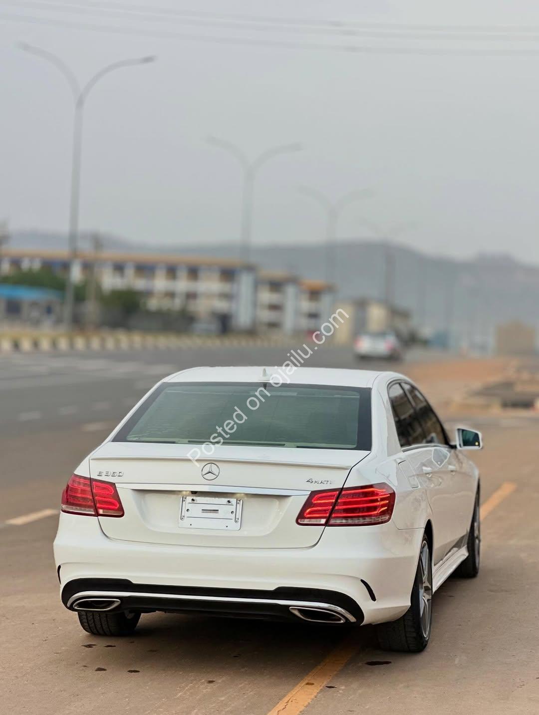 2016 Mercedes E300: Luxury & Power for ₦30M