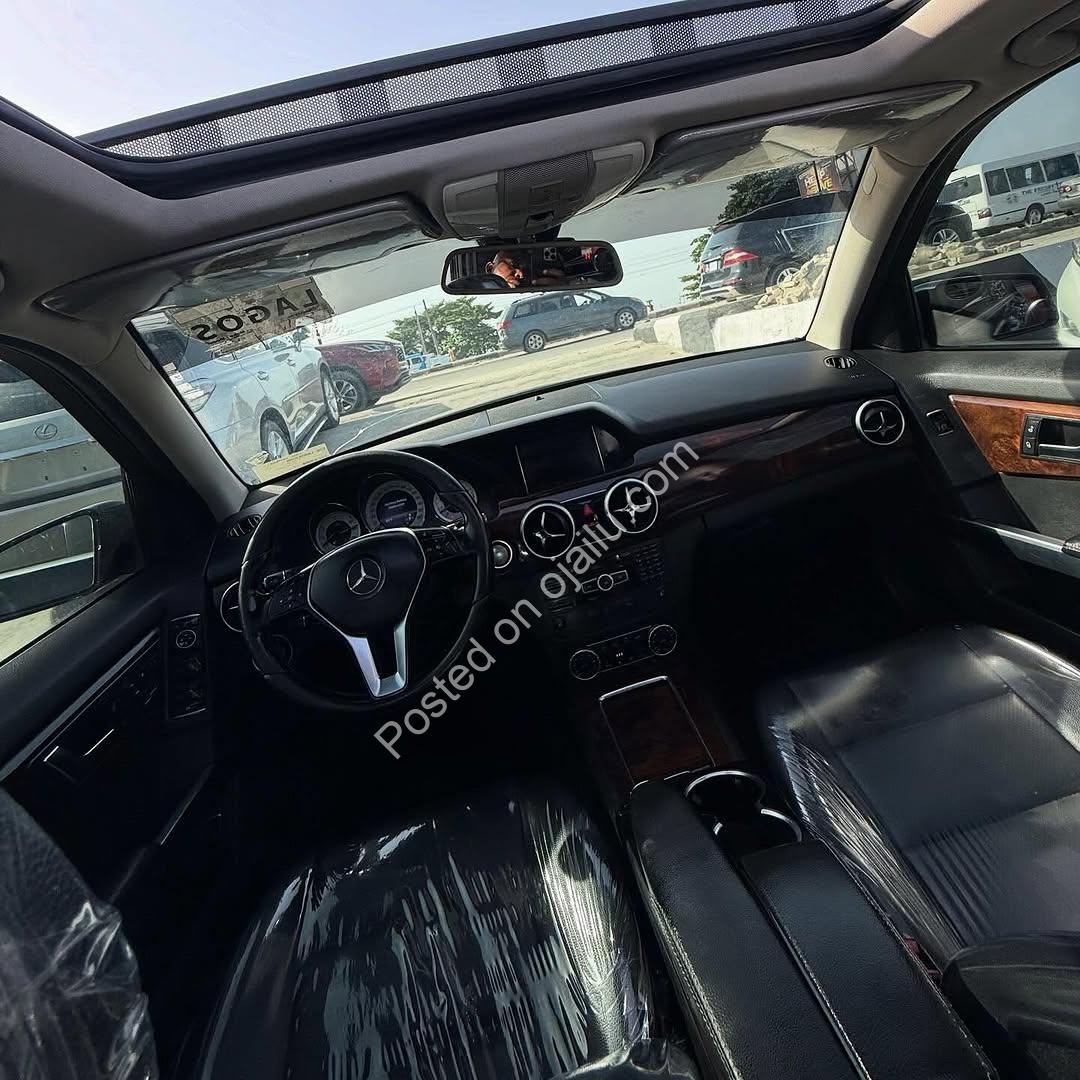 Luxury GLK350: Panoramic Roof, Black Leather, ₦21.8M