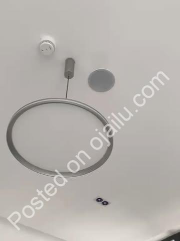 Chandelier-Luxe Mobile Suite: Barely Used, 3.5M
