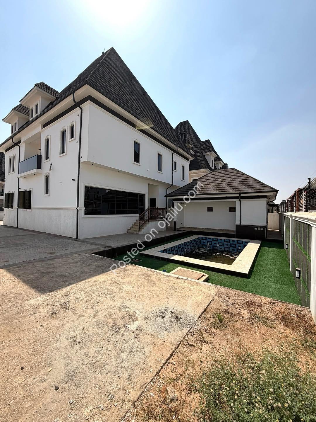 Elegant 7-Bed Estate Gem with Pool & BQ