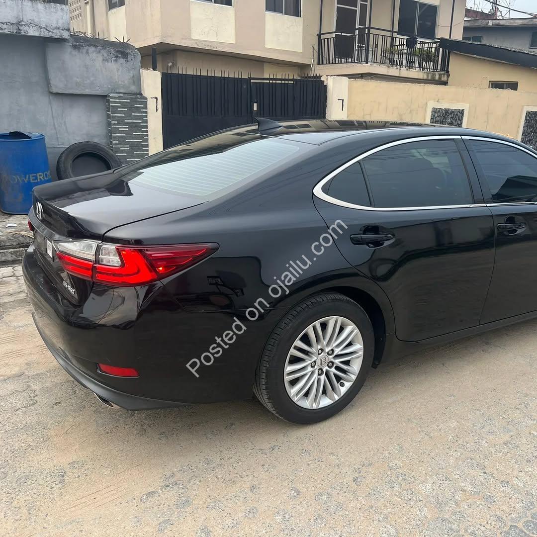 Lexus ES350 2017: Open-Roof Luxury, Now Yours in Lagos