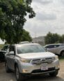 “Mint 2011 Toyota Highlander Limited: Keyless, Leather, Sunroof & More!”