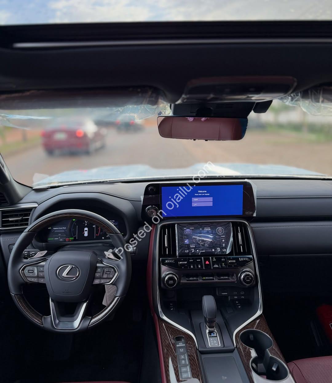 2026 Lexus LX 700h: Hybrid Power, VIP Luxury