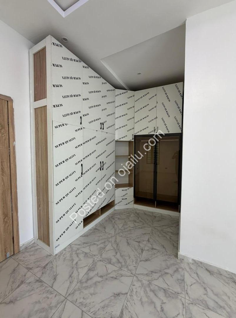 Exclusive Lekki Haven: 4-Bedroom Duplex with BQ & Smart Luxury