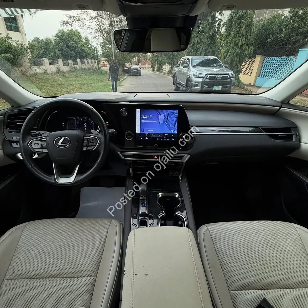2024 Lexus RX350: Luxury Redefined