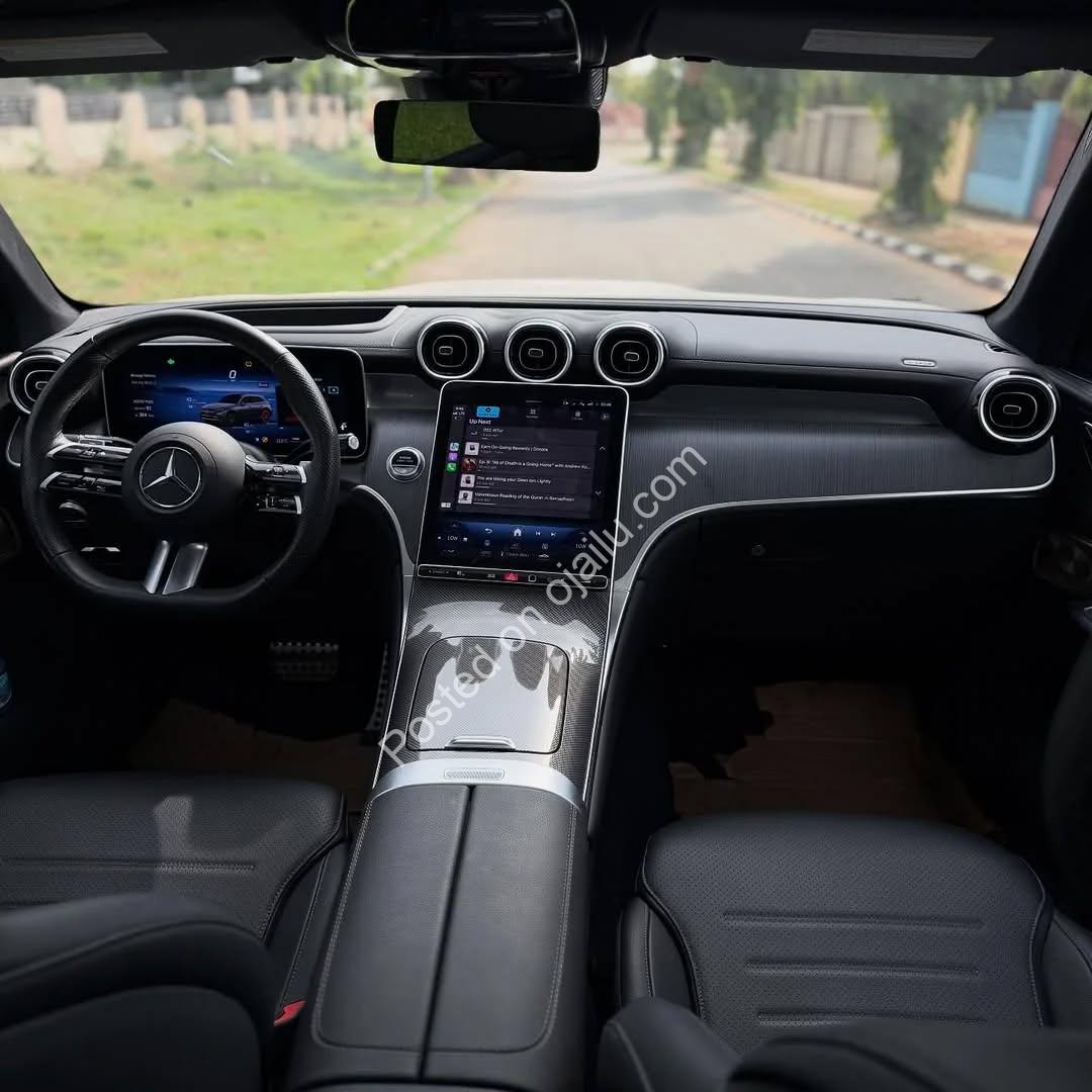 2024 Mercedes GLC300 – The Ultimate Luxury Compact SUV