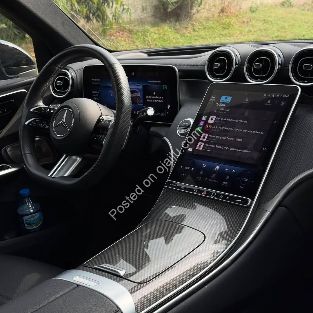 2024 Mercedes GLC300 – The Ultimate Luxury Compact SUV