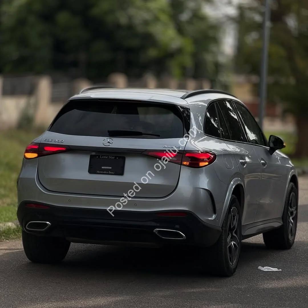 2024 Mercedes GLC300 – The Ultimate Luxury Compact SUV