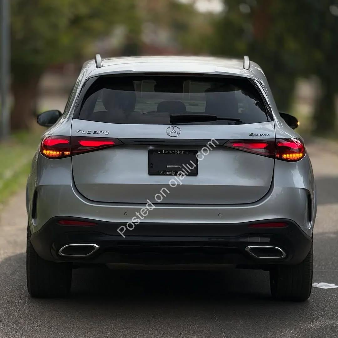 2024 Mercedes GLC300 – The Ultimate Luxury Compact SUV
