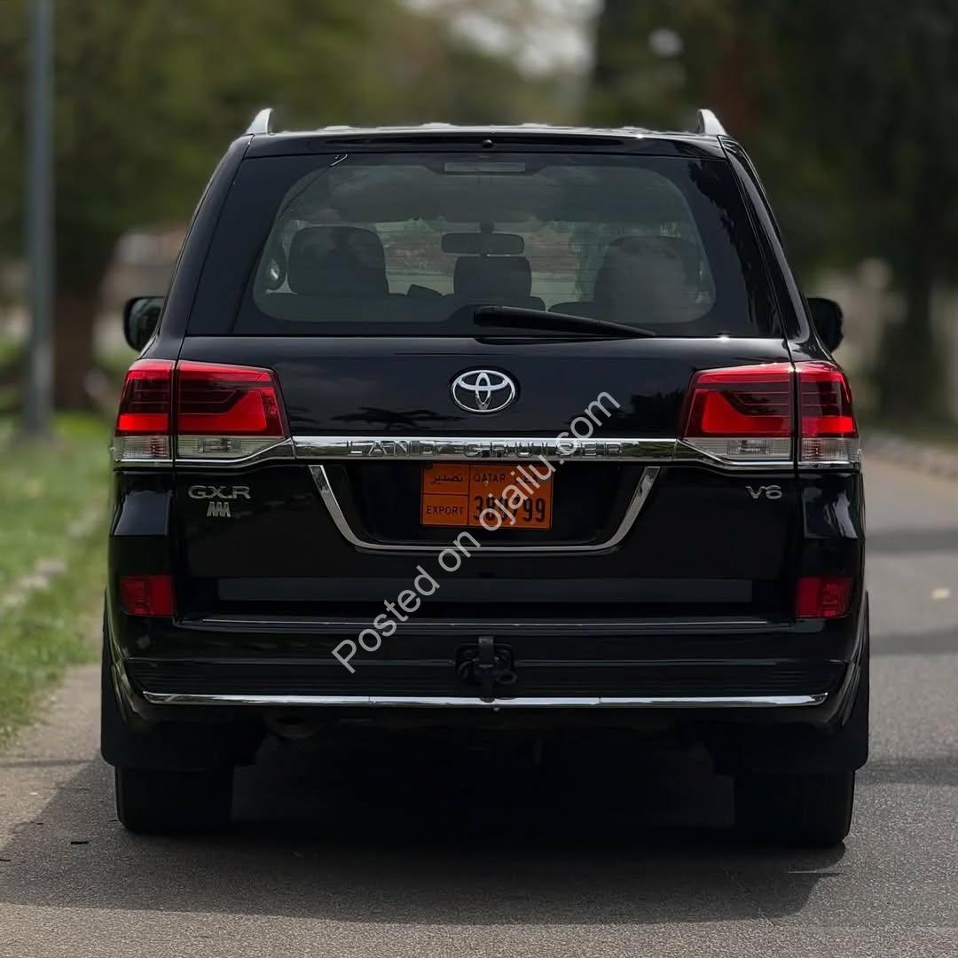 The SUV That Never Stops – 2012 Land Cruiser, ₦49M