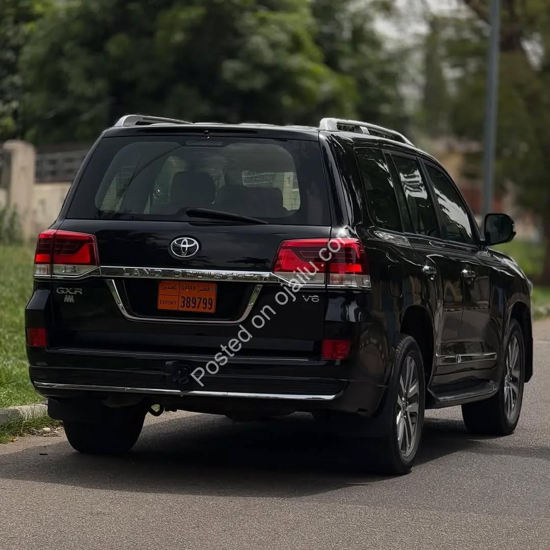 The SUV That Never Stops – 2012 Land Cruiser, ₦49M