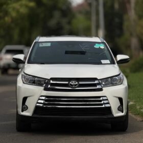 2018 Toyota Highlander XLE: 8-Seat AWD Luxury Under ₦37M